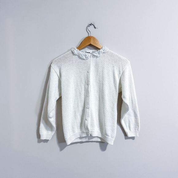 Vintage Sweaters - Vintage Hot Fudge Button Up White Ruffle Collar Cardigan Long Sleeve Sweater